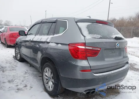 2014 BMW X3 xDrive28I z USA, uszkodzony, nr VIN 5UXWX9C59E0D37356